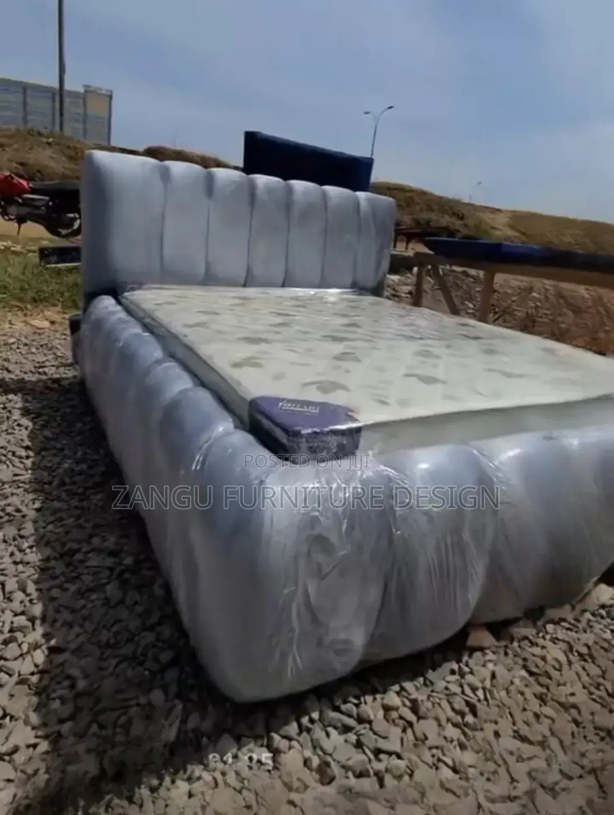 Might Bubble Bed
