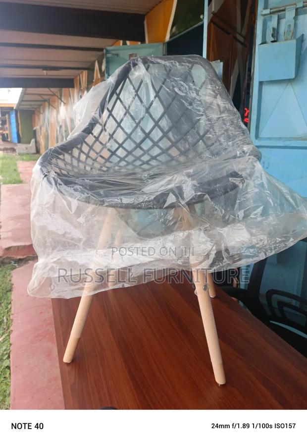 Brand-New Mesh Chair - main view