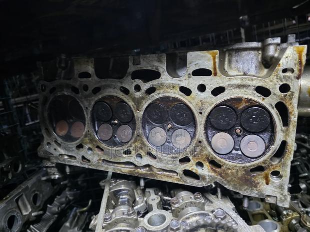 Cylinder Head 2az