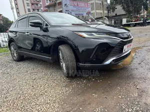 Toyota Harrier 2020