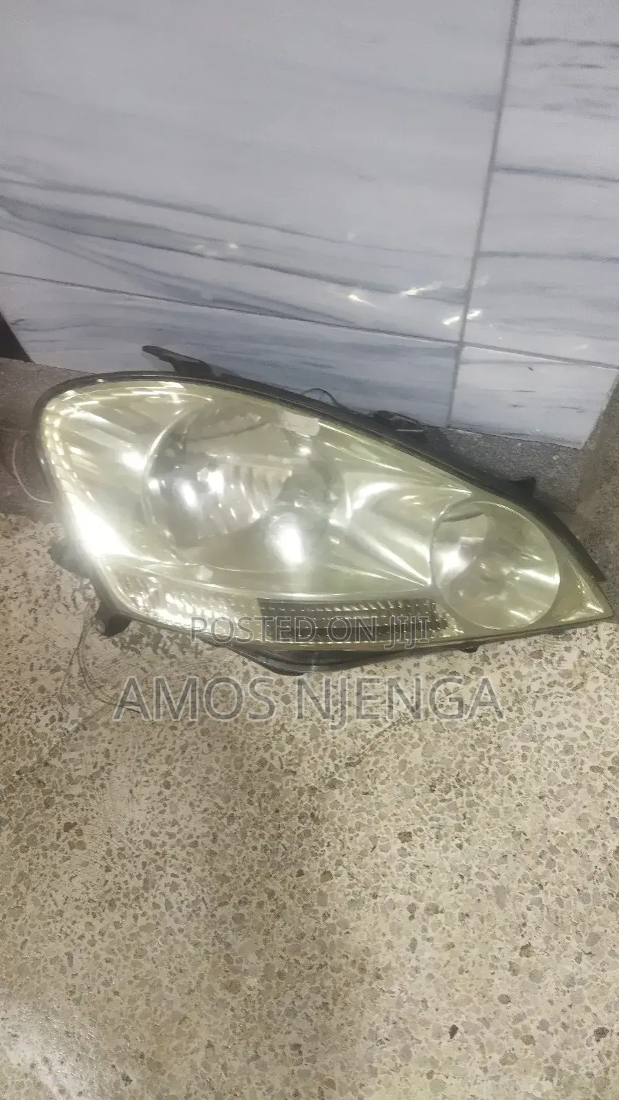 Toyota Ipsum Xenon Headlight
