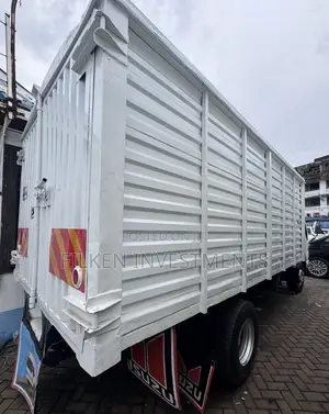 Isuzu NPR Canter Local 2020