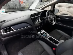 Honda Fit Shuttle 1.5 G 2WD 2018 Black