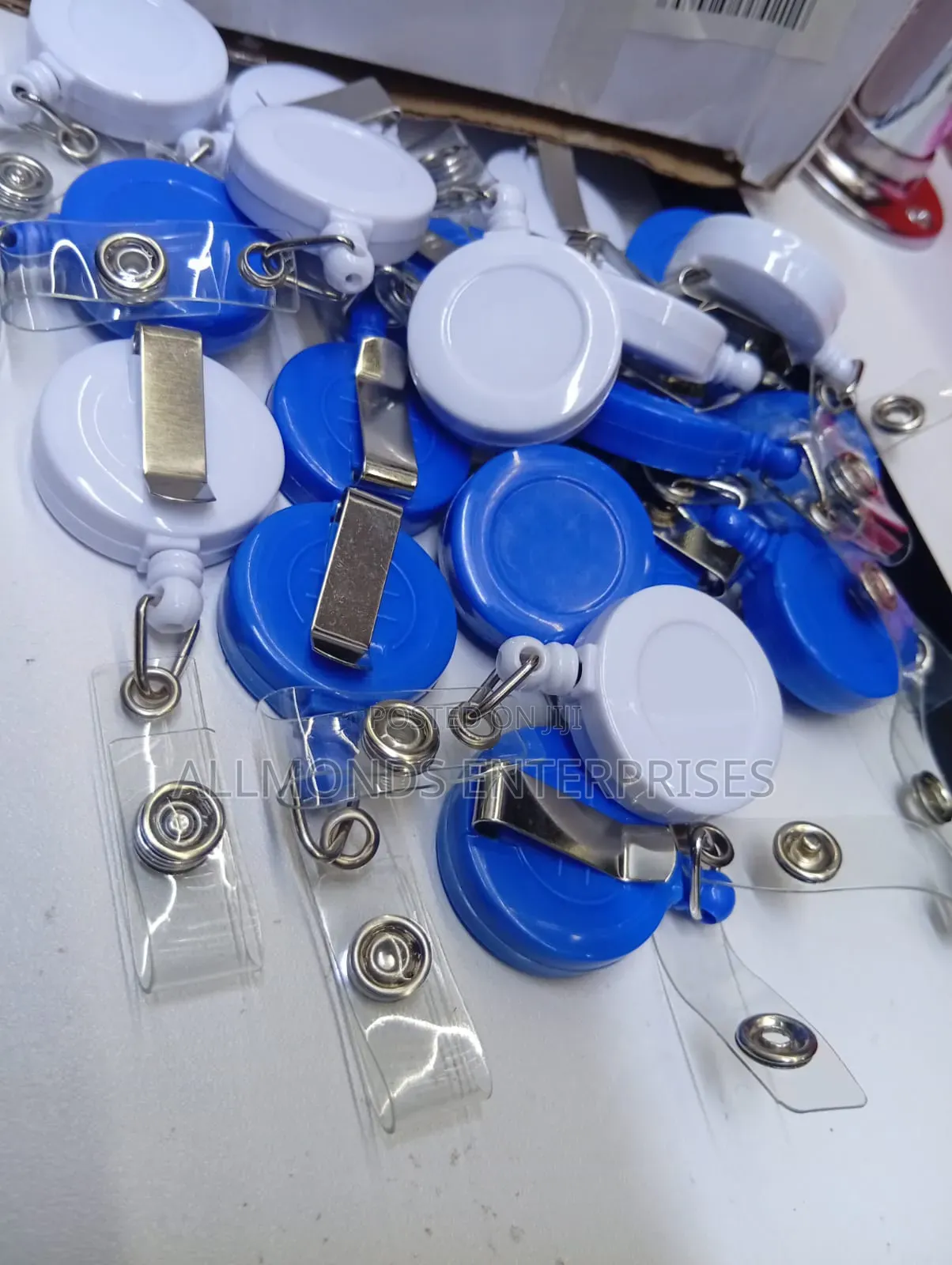 Round Shape Retractable Badge/ Yoyo Clip- Per Piece