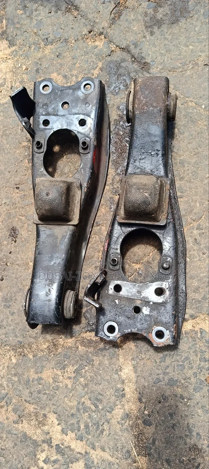 Lower Arms Townace 3c/ 2wd.