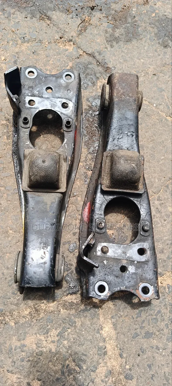 Lower Arms Townace 3c/ 2wd.