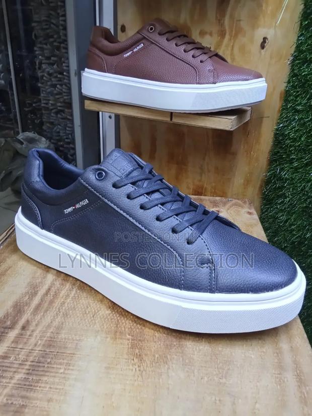 New in Quality Tommy Hilfiger - thumbnail 4