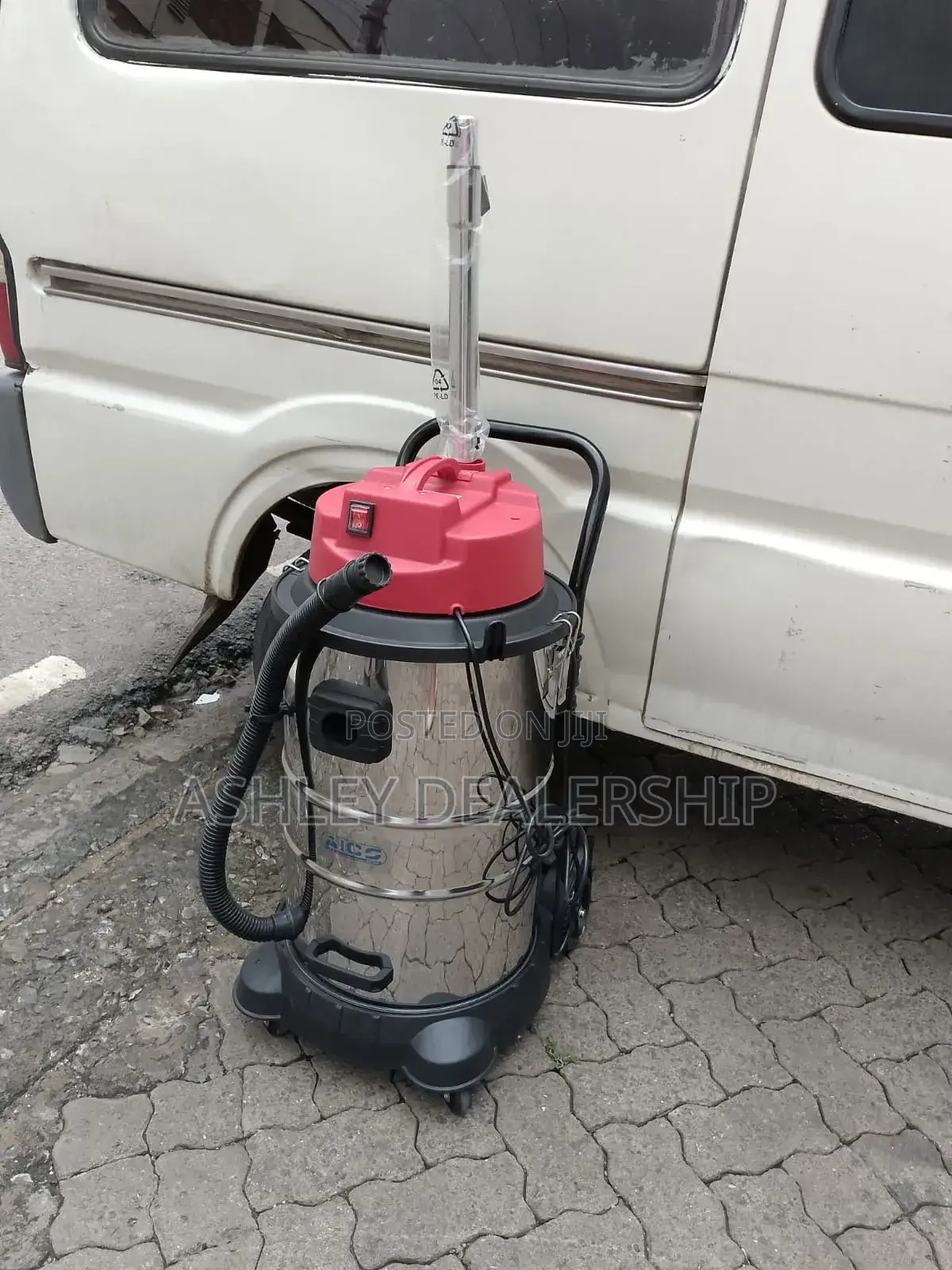Vacuum Cleaner Wet and Dry 50 Litres