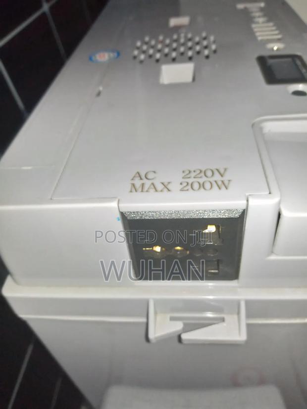 Yachu 100 Ah Gel Battery, Inbuilt Inverter 200w+200w Panel - thumbnail 3