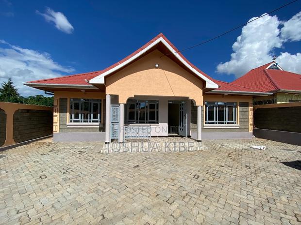 3bdrm Bungalow in Mugutha Estate, Kamakis for sale