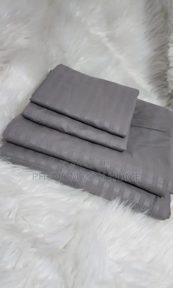Quick-Drying Elegant Stripped Cotton Bedsheets