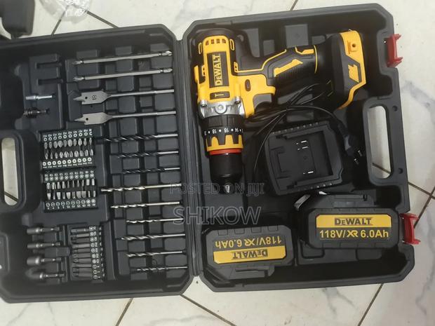 Dawalt Cordless Drill Set 118v - main view