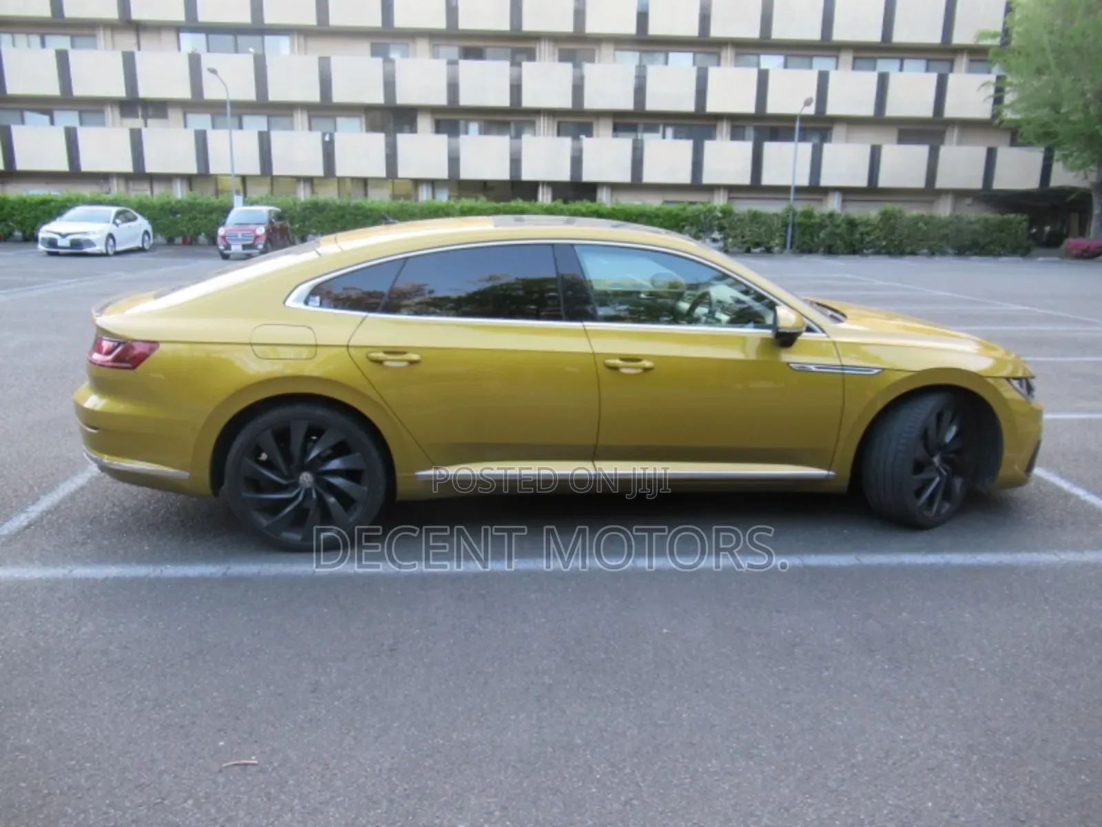 Volkswagen Arteon 2.0T SEL R-Line w/19 AWD 4MOTION 2019 Yellow