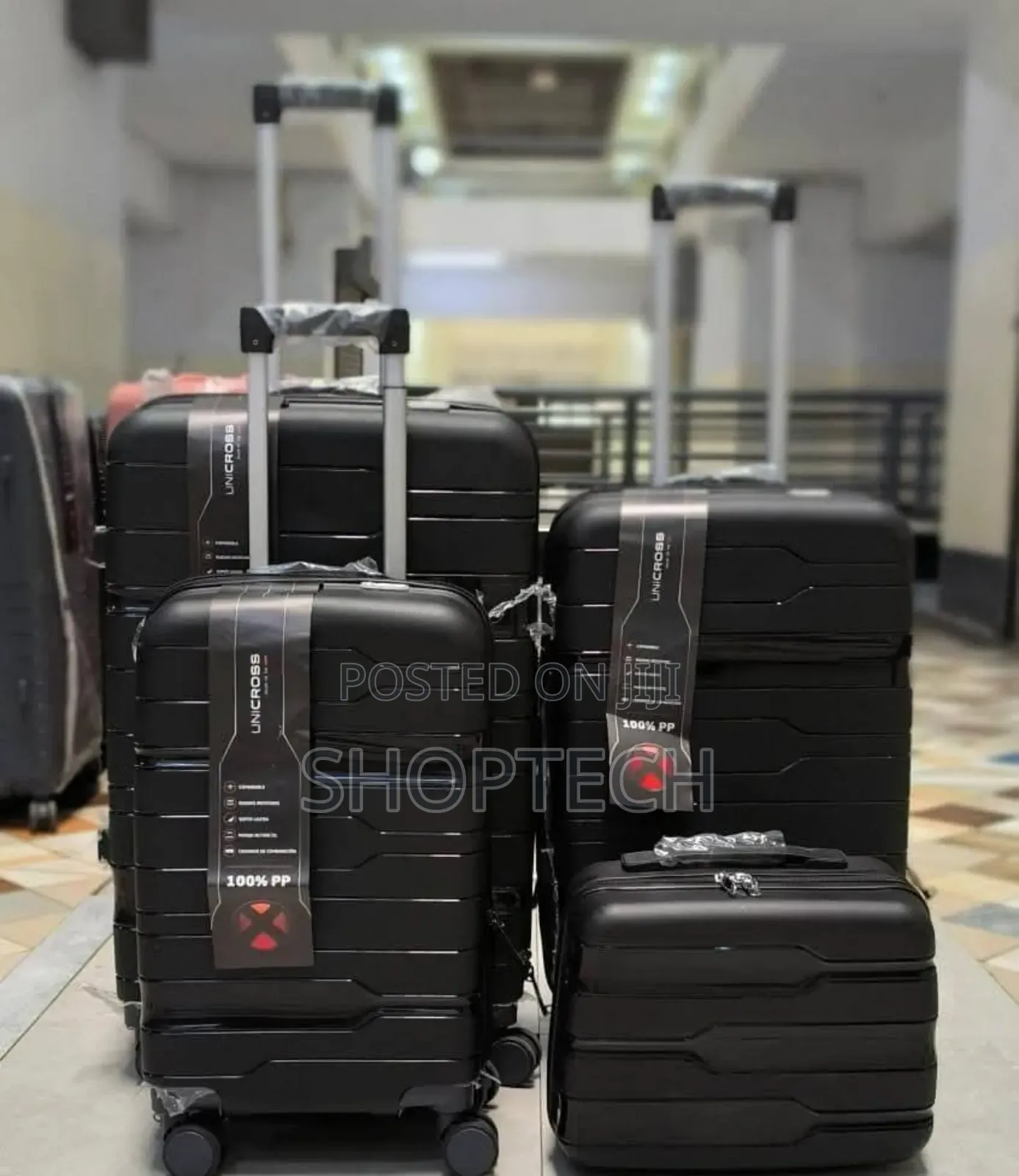 Size 4 Fashion 4 in 1 Unbreakble Laxurious Rubber Suitcase