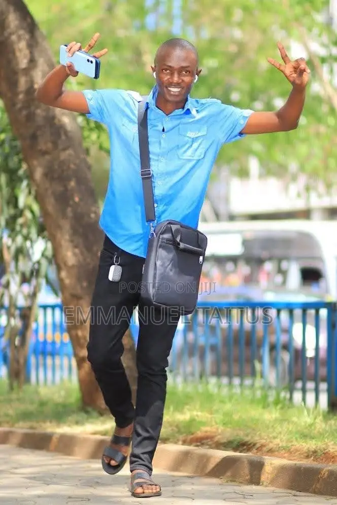 Driver CV Seeking (Deliverie,Pickingdroppings,Students,Fam
