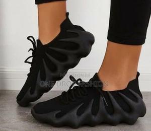 Yeezy 56798 - thumbnail 2