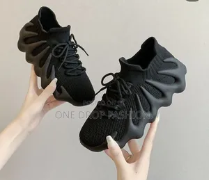 Yeezy 56798