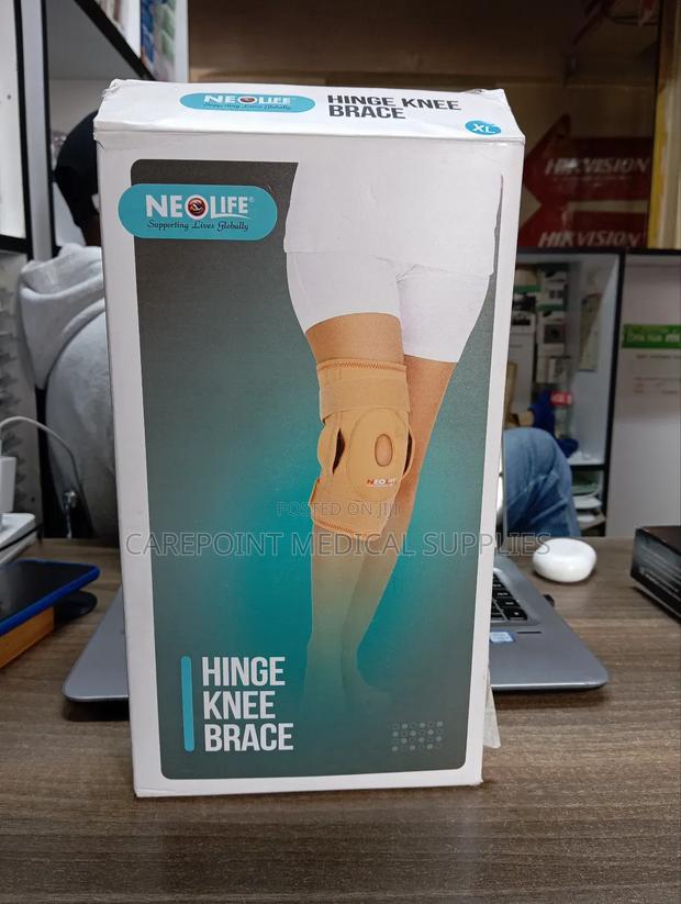 Knee Brace (Hinged)