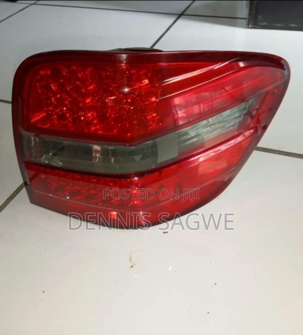W164 M Class Taillights - thumbnail 4