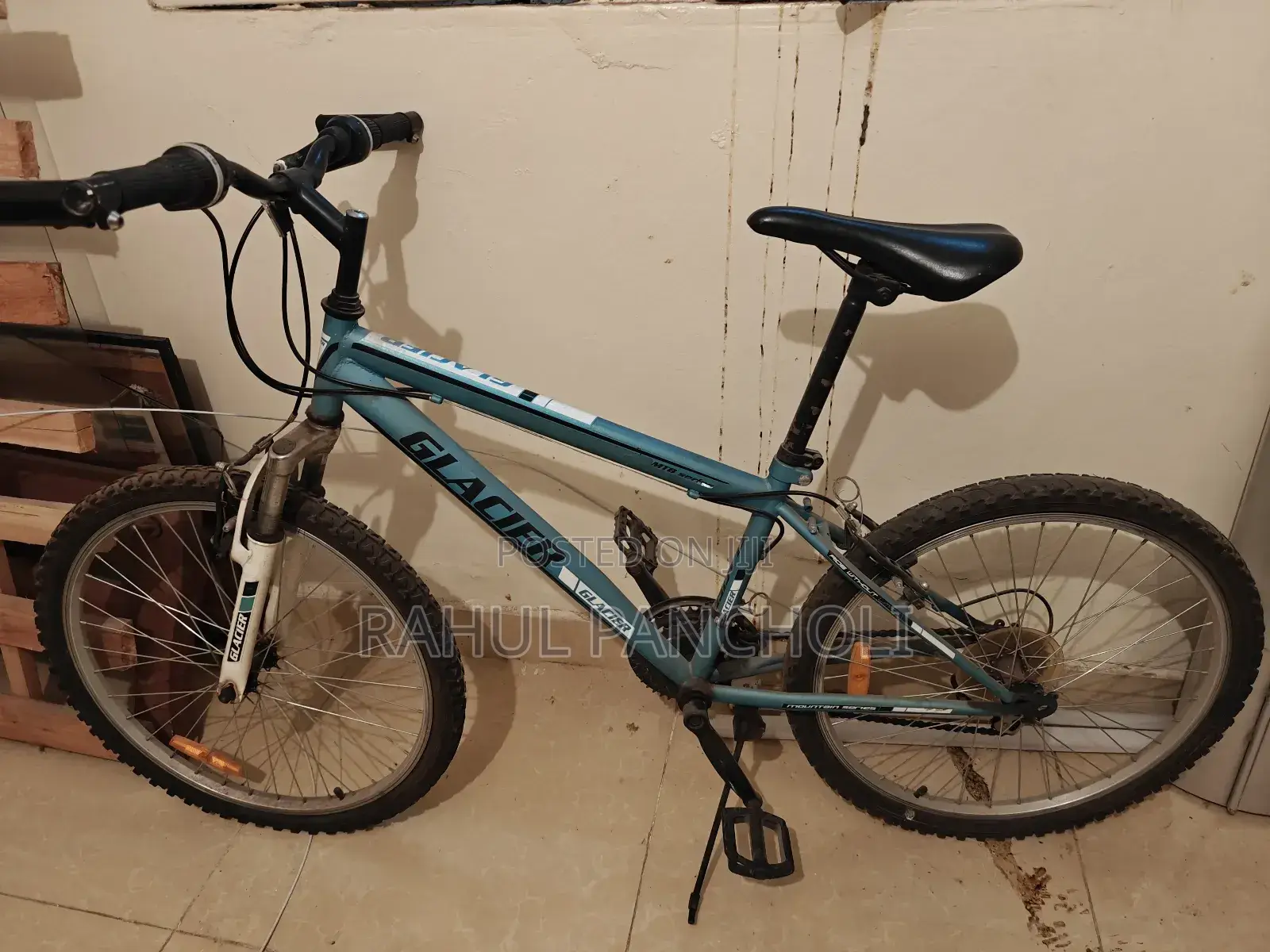 Fun Blue 15-Speed Kids’ Bicycle