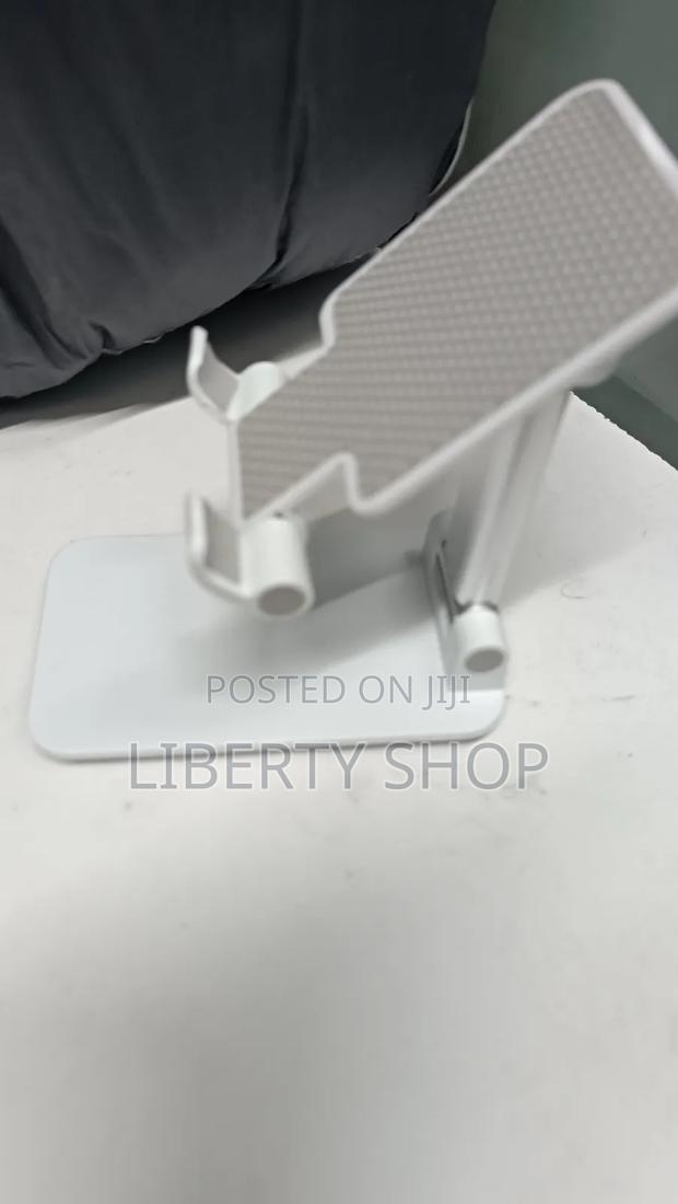 Desktop Phone Holder Stand/ Stable - thumbnail 2