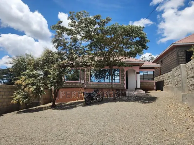 3bdrm Bungalow in Kibiku for sale
