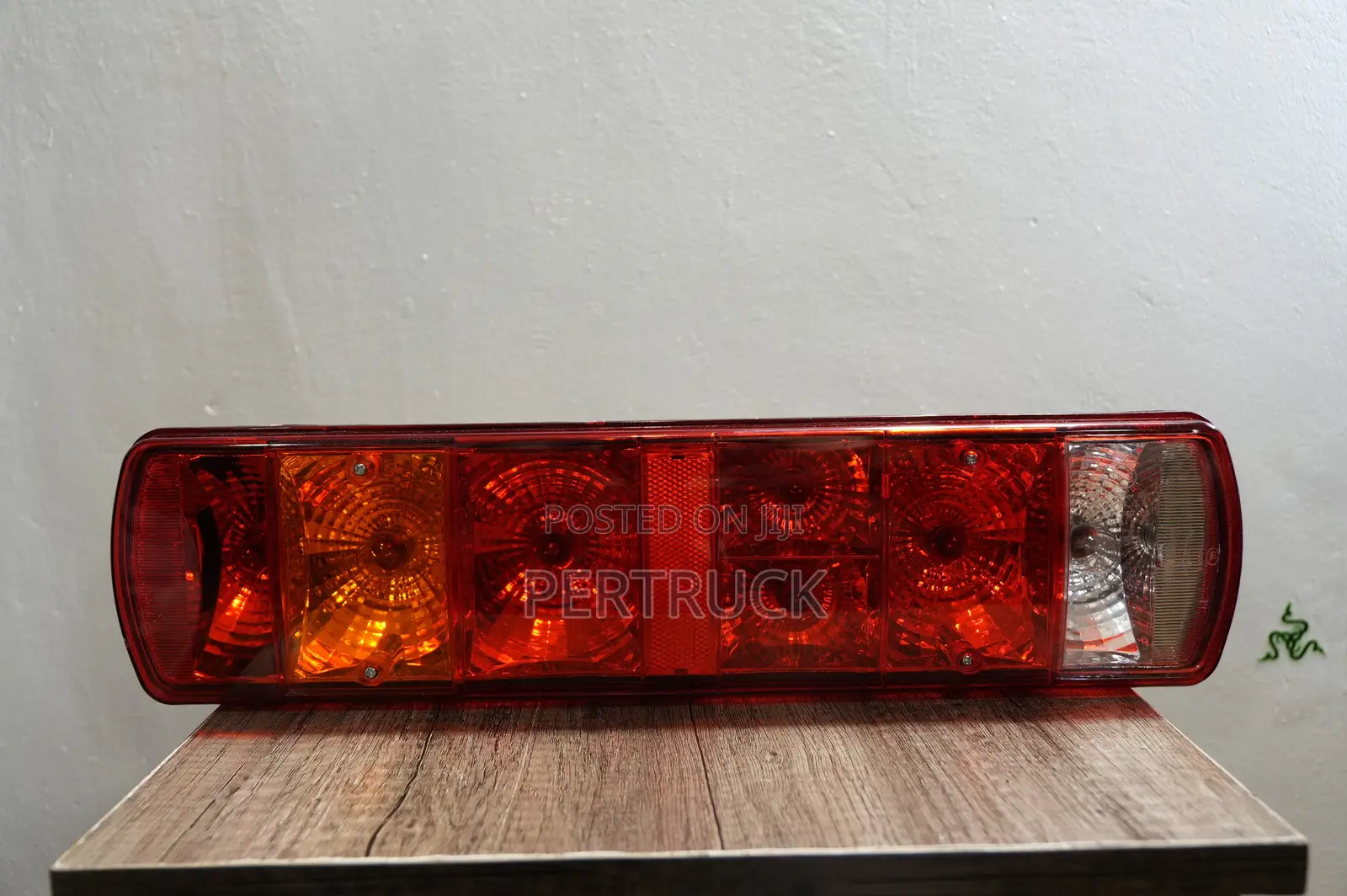 Wg9719810011 Rear Tail Combination Light Howo Sinotruck A7