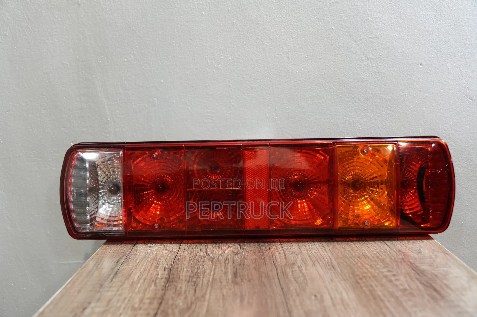 Wg9719810011 Rear Tail Combination Light Howo Sinotruck A7