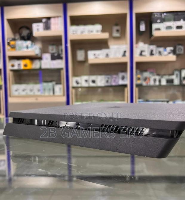 Ps4 Slim + Fc24 Cd - thumbnail 7