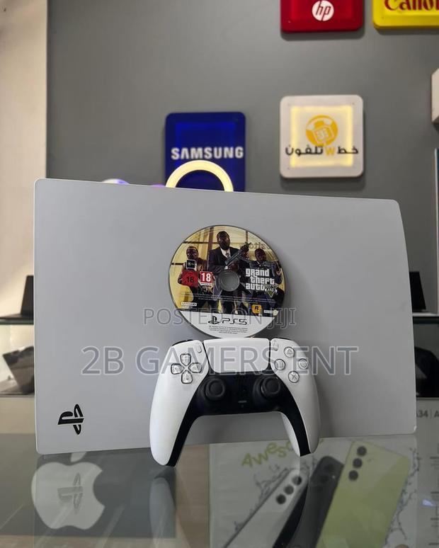 Ps5 Standard Version Plus Gta v Used - thumbnail 4