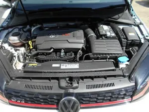 Volkswagen Golf TSI SE FWD 2018 White