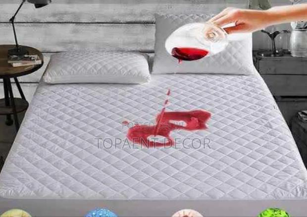 Dust and Mite Protection Waterproof Mattress Protector