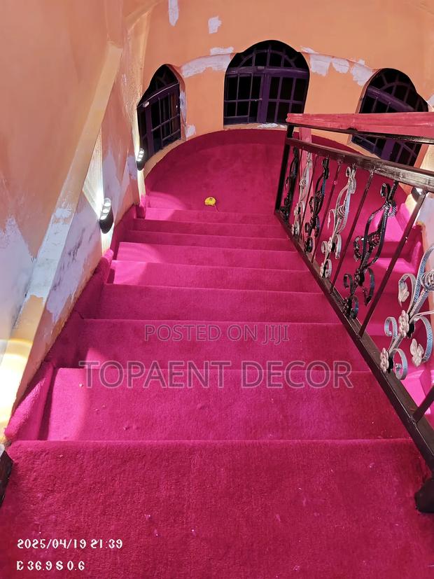 Usa Red 8mm Mansion Staircase Carpet