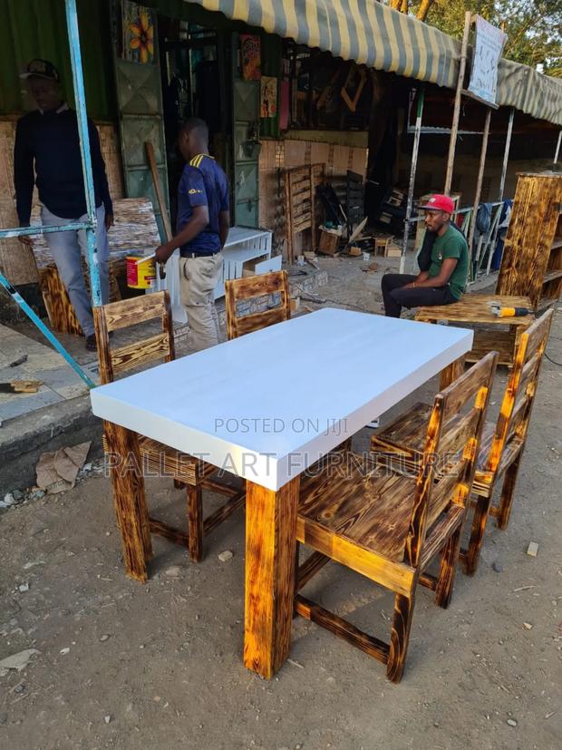 Pallet Furniture - thumbnail 6