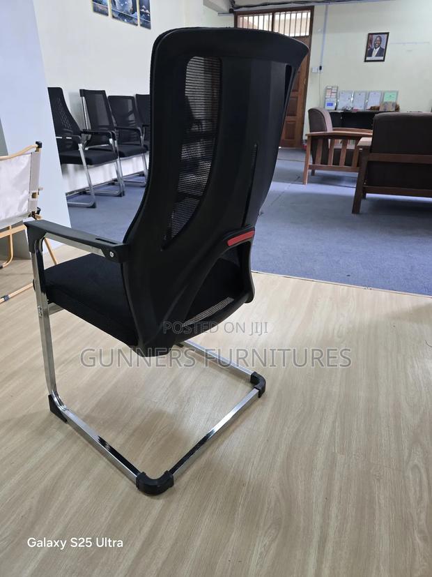 Visitors Chairs Black - thumbnail 2