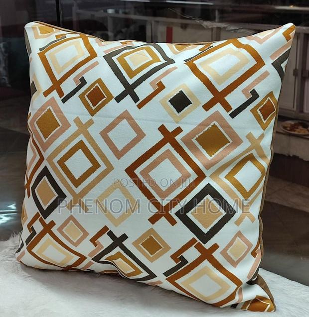 Elegant Stylish Pattern Throw Cases