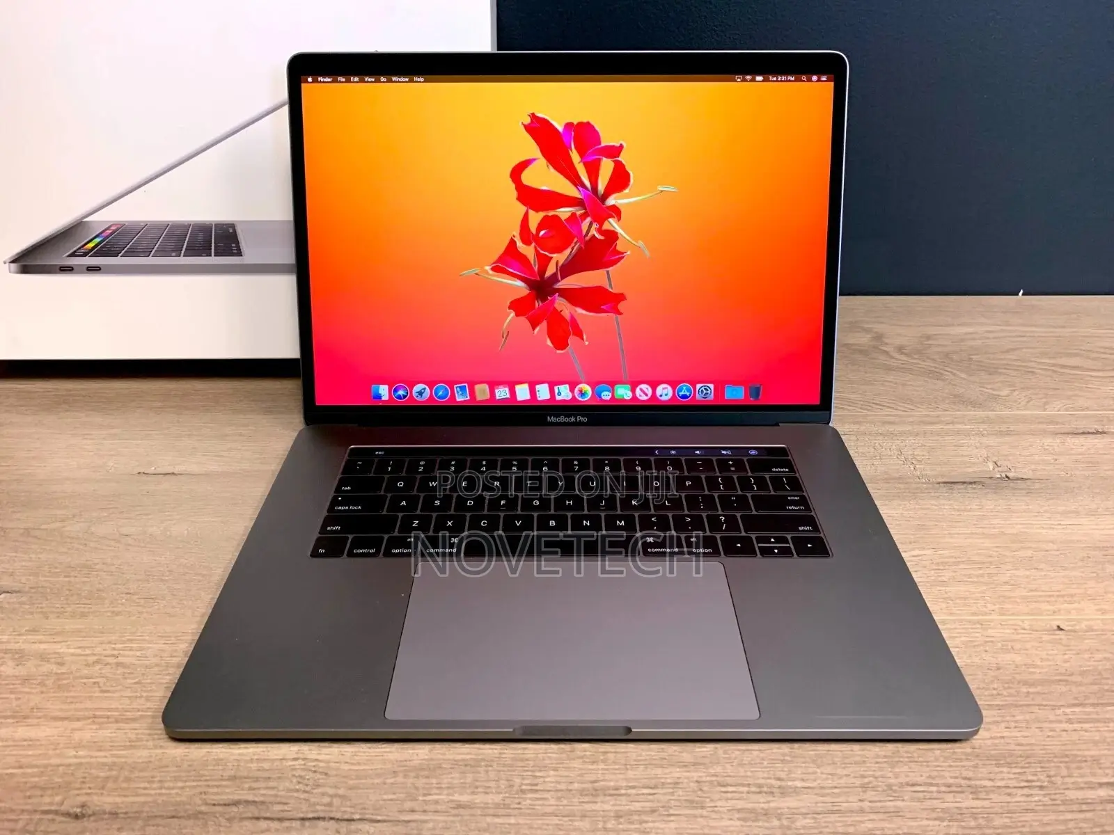 Laptop Apple MacBook Pro 2018 32GB Intel Core I9 SSD 1T