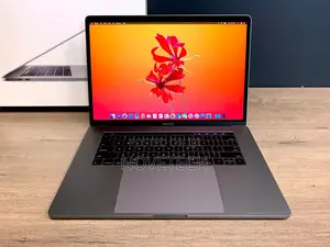 Laptop Apple MacBook Pro 2018 32GB Intel Core I9 SSD 1T