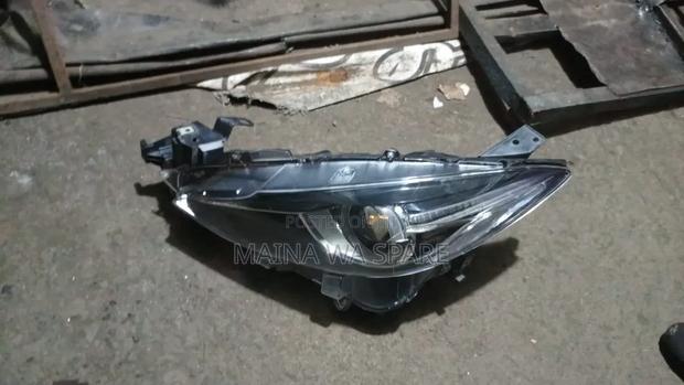 2017 Mazda Axela Headlight