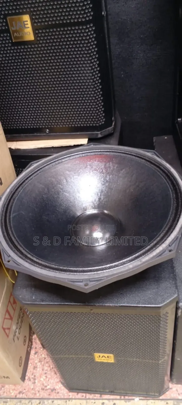 B C Mr 15-7 800w Naked Speaker