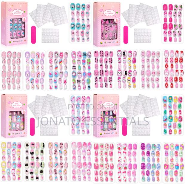 120 Piece Kids Fake Nails Set