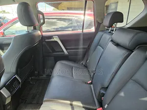 Toyota Land Cruiser Prado 2018 White