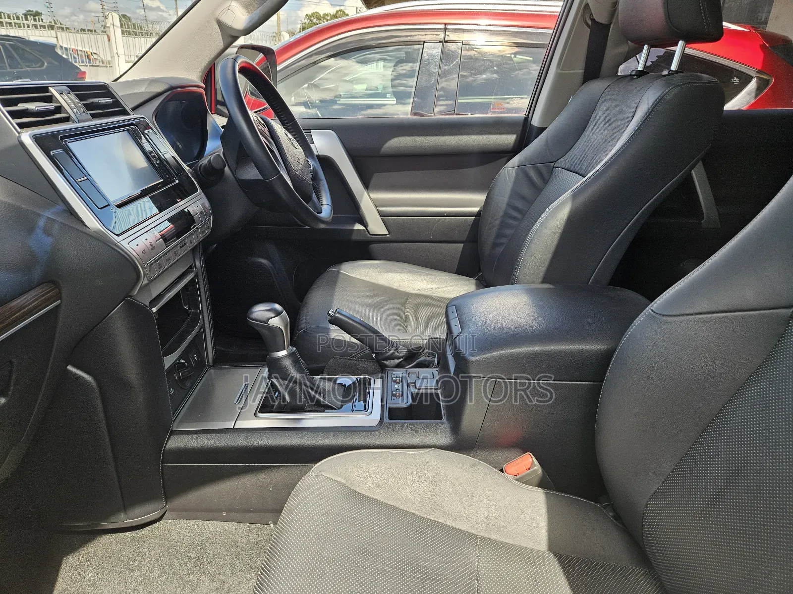 Toyota Land Cruiser Prado 2018 White