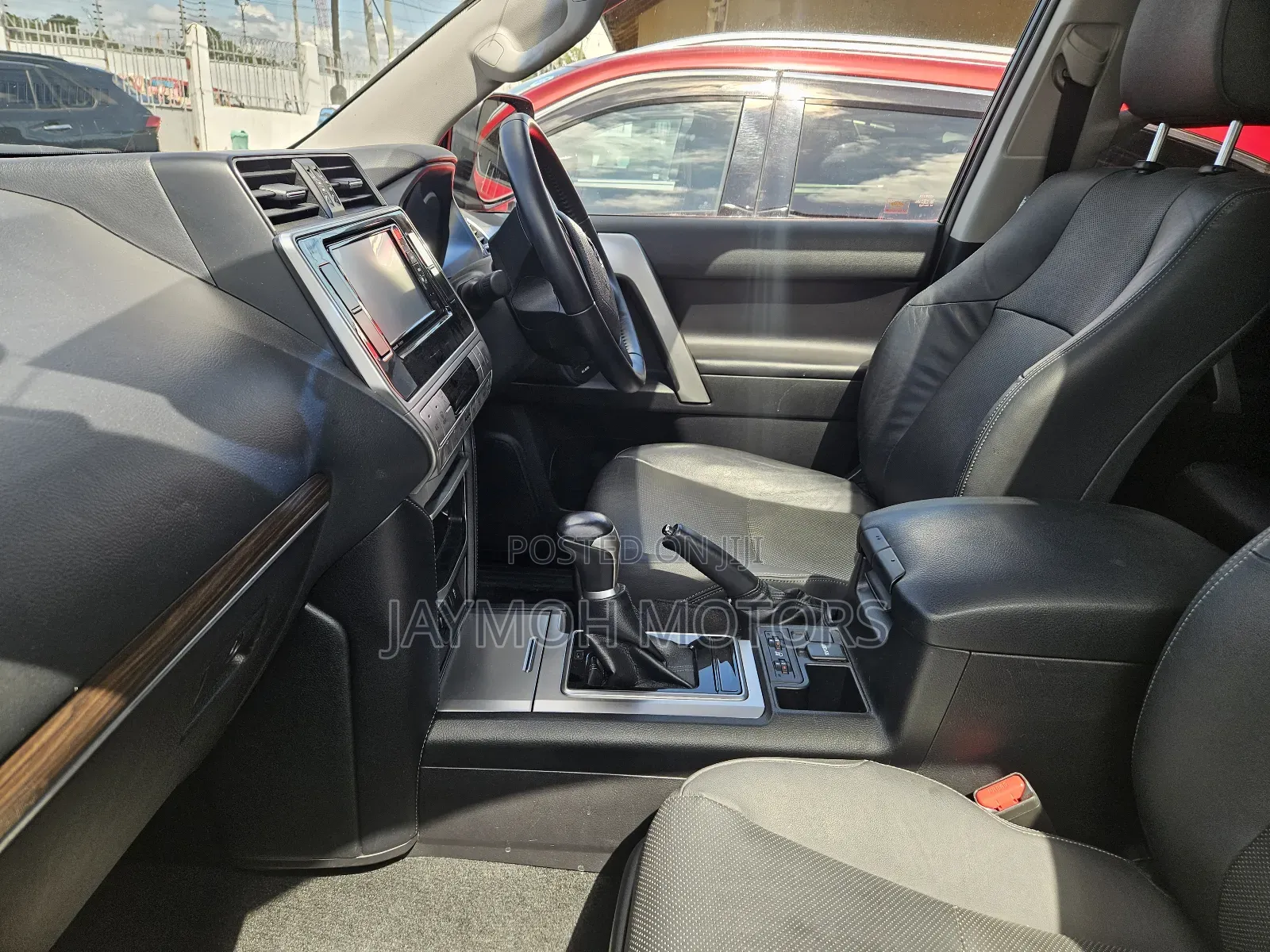 Toyota Land Cruiser Prado 2018 White