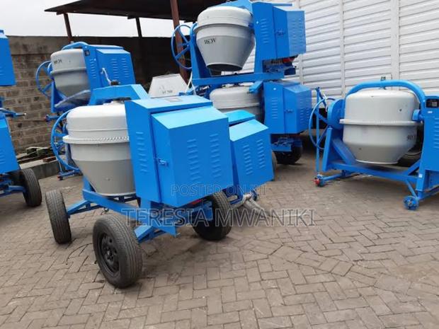 Concrete Mixer  400 Ltrs Drum Capacity - thumbnail 3