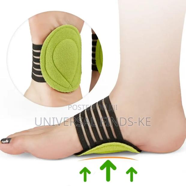 A Pair of Plantar Fasciitis Flat Feet Flat Foot Corrector - thumbnail 2