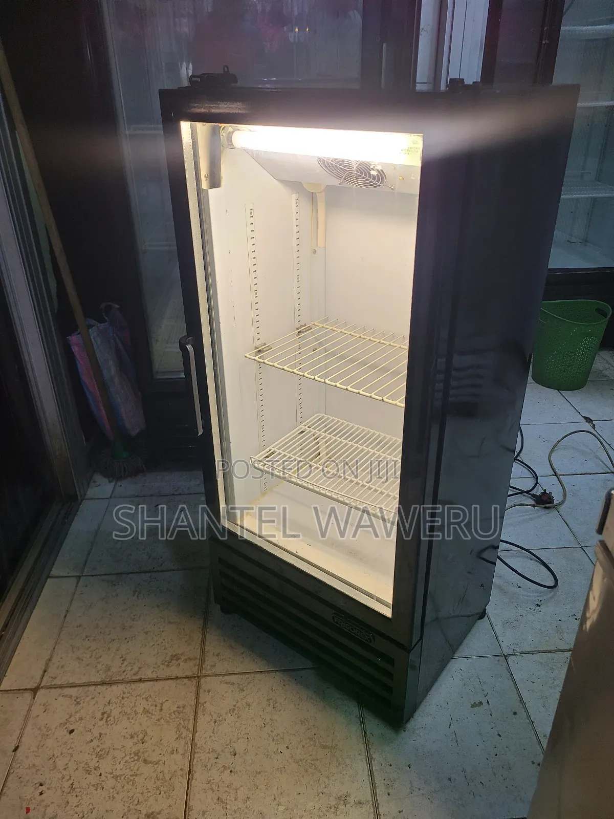 Silent Display Fridge 100litres
