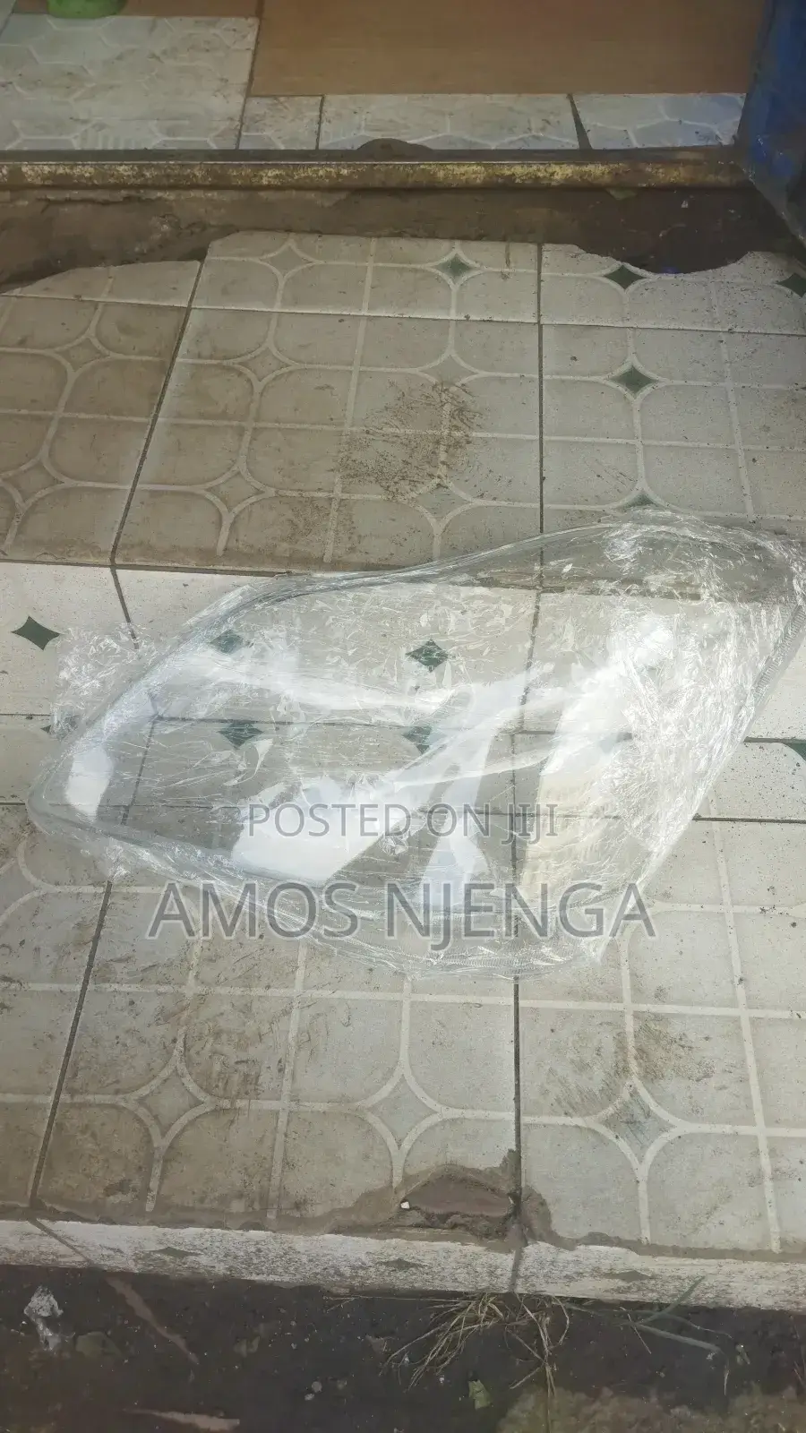 Toyota Crown 2005 Headlight Lens