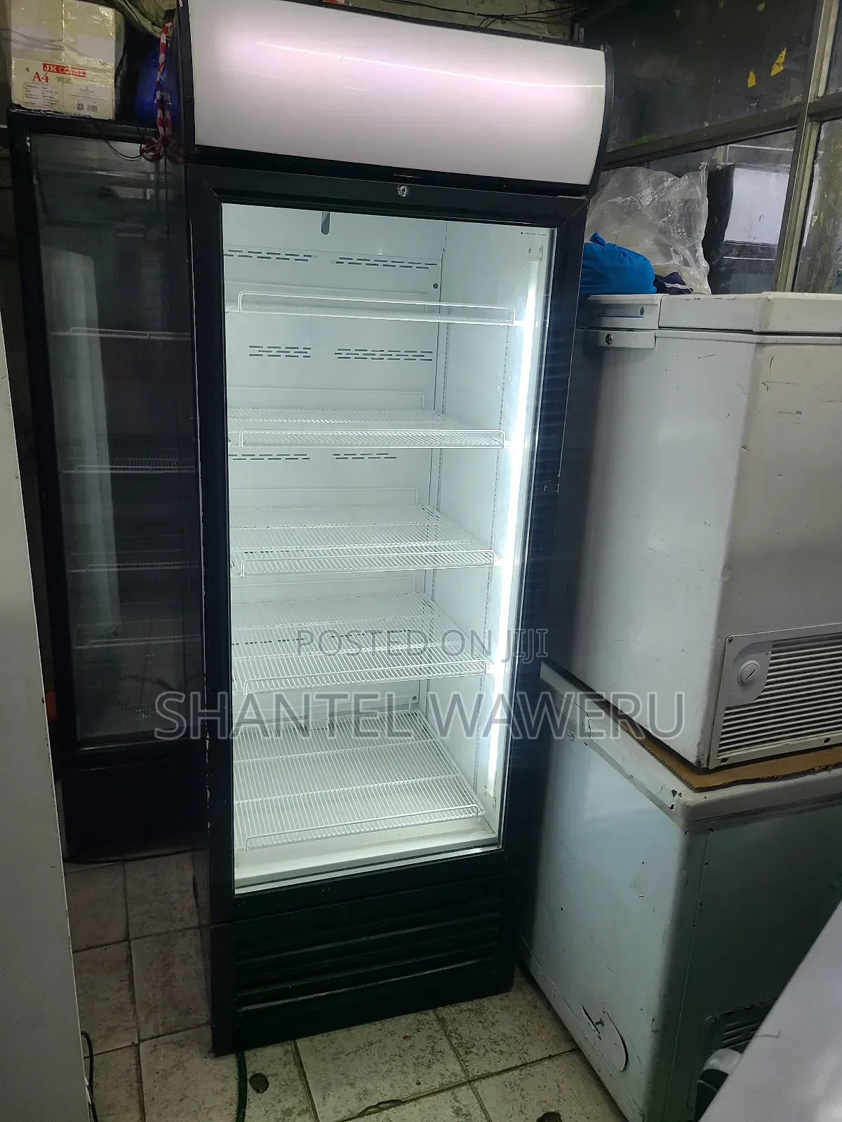 Canopy Display Fridge 545 Litres$%Working Fridge