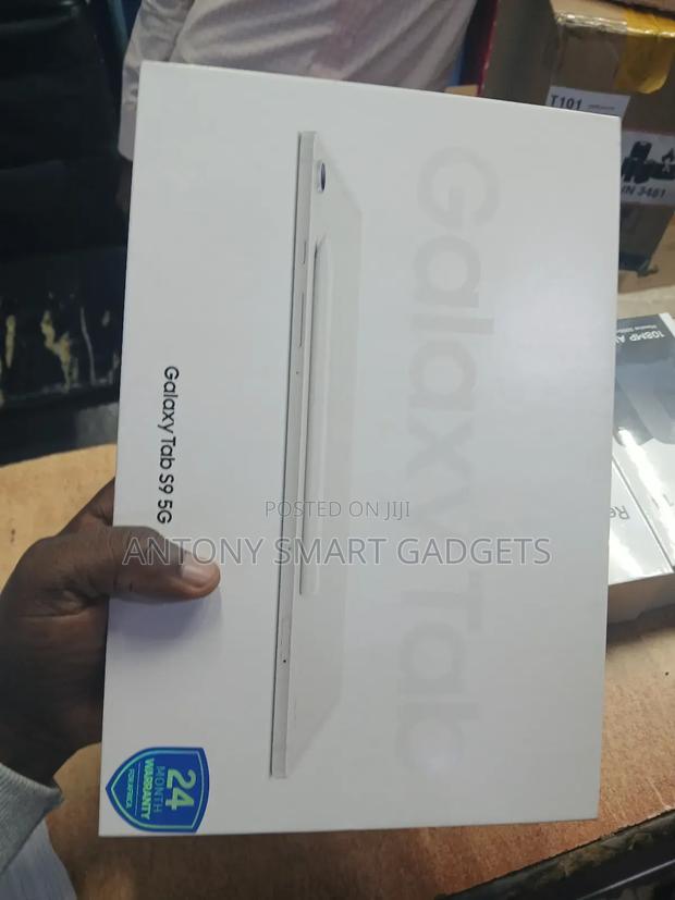 New Samsung Galaxy Tab S9 128 GB Gray